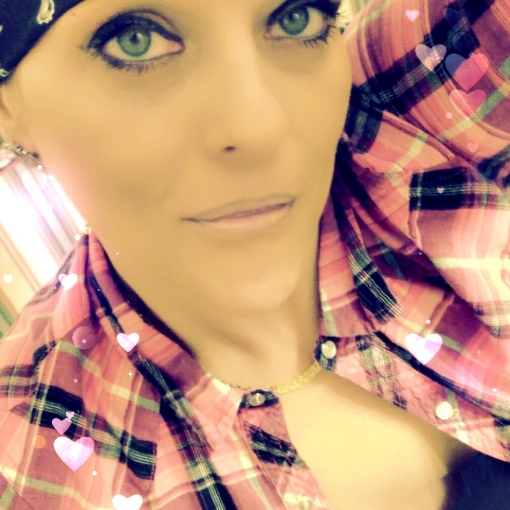 Im Kelly aka breast cancer be gone